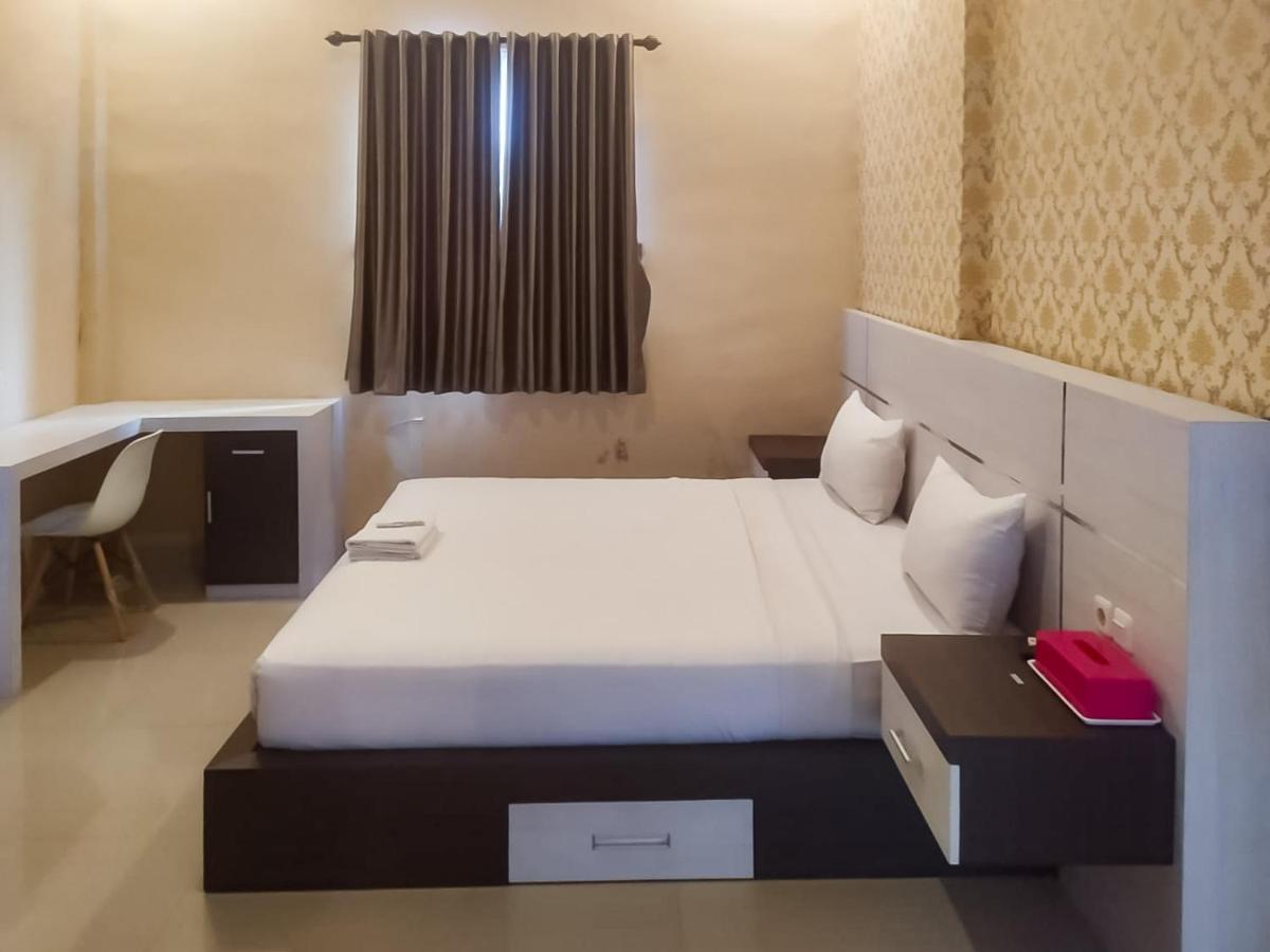 Reddoorz Syariah Near Sultan Syarif Kasim II Airport Hotell Pakanbaru Exteriör bild